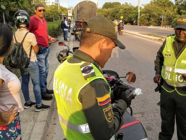 Ocho motociclistas sancionados por llevar parrillero en el barrio Crespo