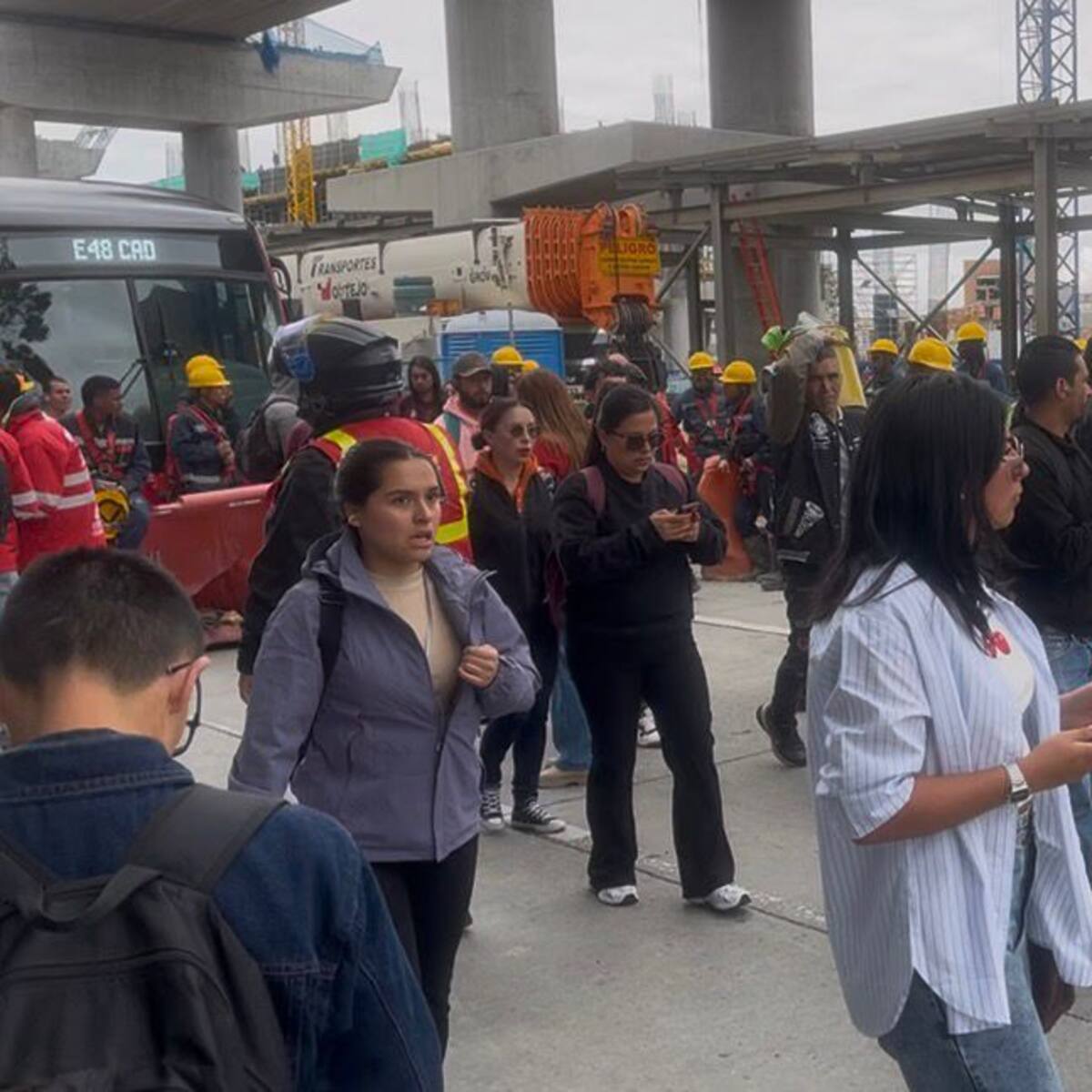 Colapso en Bogotá por protesta de trabajadores del Metro: más de 15.000 personas afectadas