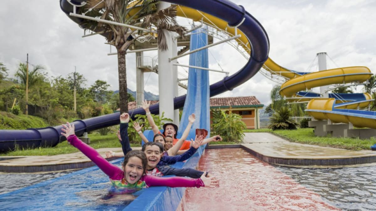 Vacaciones de diciembre: mejores destinos económicos en Colombia para viajar en familia según la IA