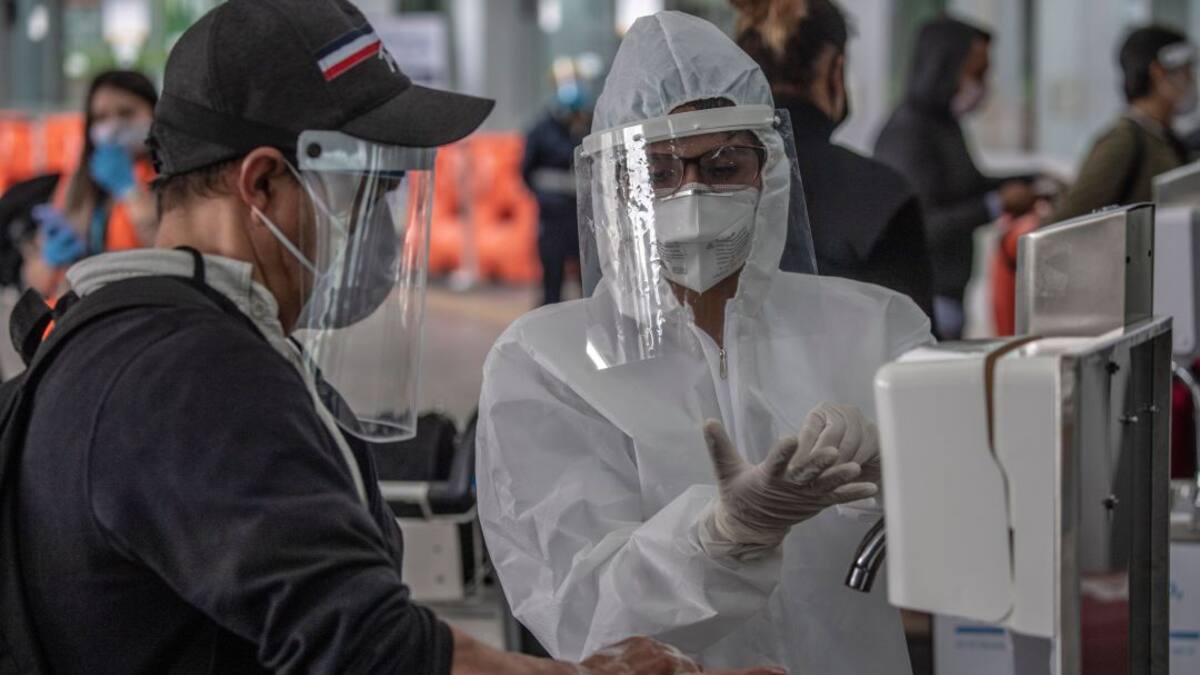 "Después de la vacunación las personas deben seguir con el autocuidado"