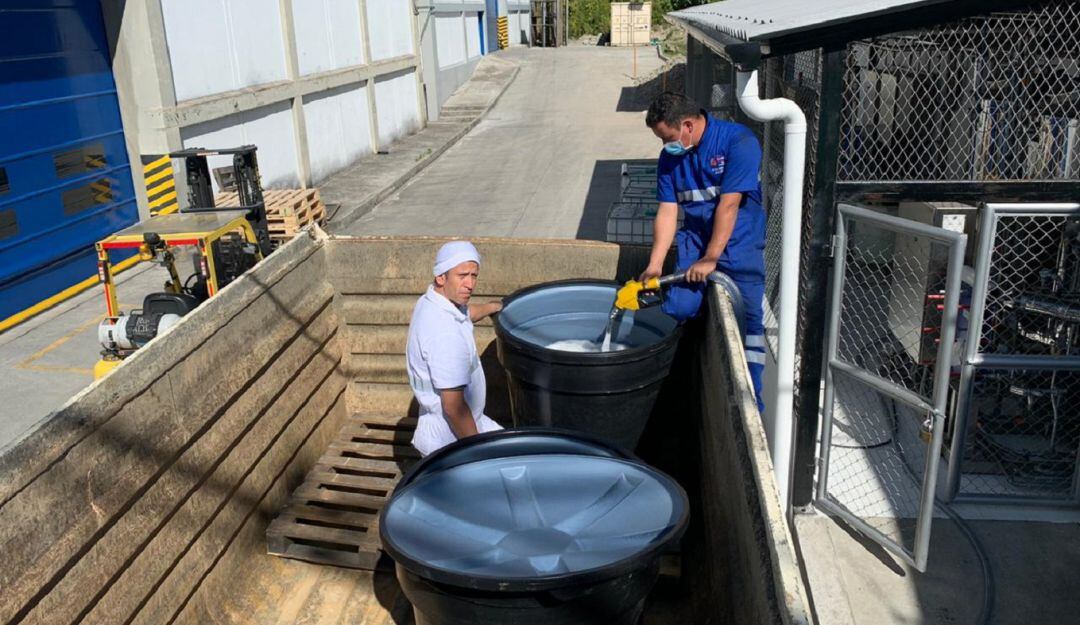 Elaboración de alcohol glicerinado