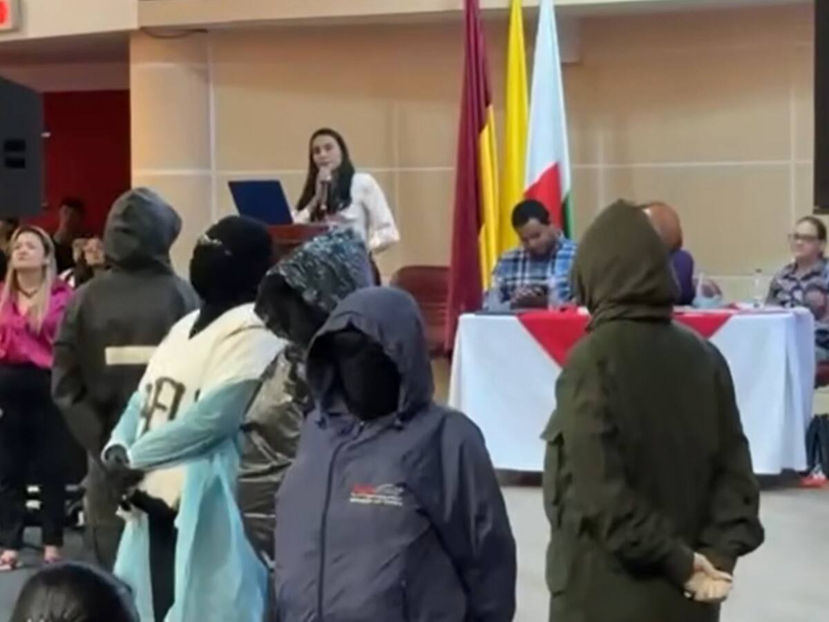 Encapuchados hicieron presencia en Consejo Superior Ampliado de la Universidad del Tolima