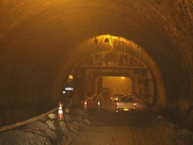 114 casos sospechosos por COVID-19 en trabajadores del túnel de la línea