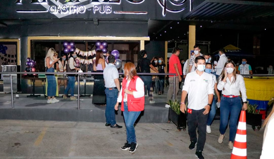 Autoridades intervinieron 20 fiestas en pleno toque de queda en Neiva