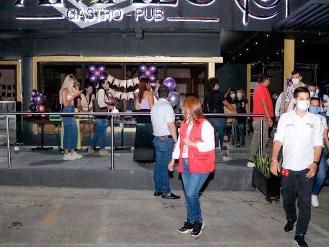 Autoridades intervinieron 20 fiestas en pleno toque de queda en Neiva