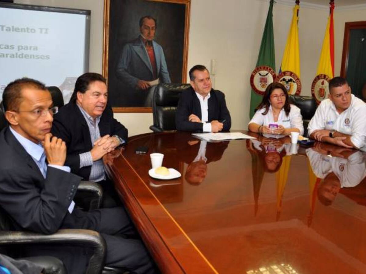 Ya están abiertas las convocatorias para aspirar a las mil becas TIC