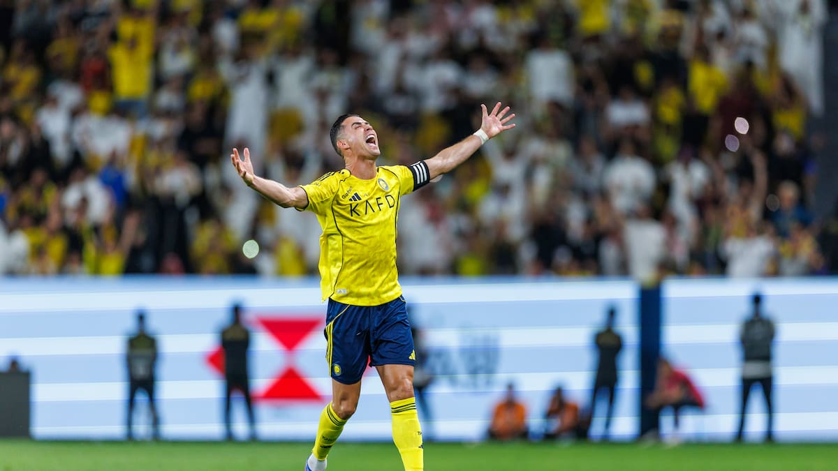 Cristiano Ronaldo marca doblete en goleada de Al-Nassr: ¿Cuánto le falta para llegar a mil goles?