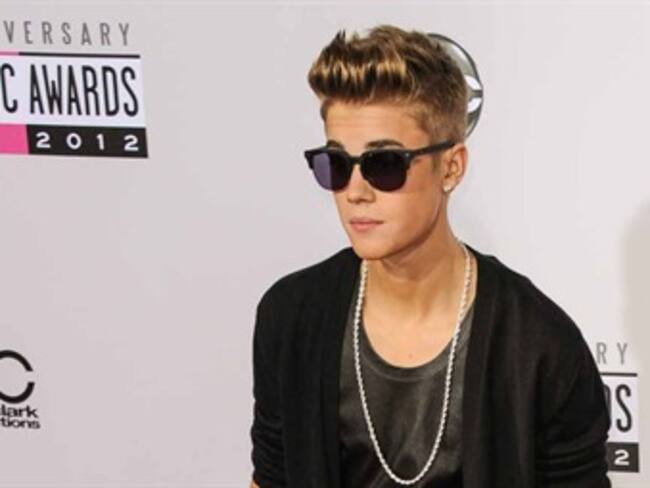 Justin Bieber: el rey de la fiesta y la comida rápida