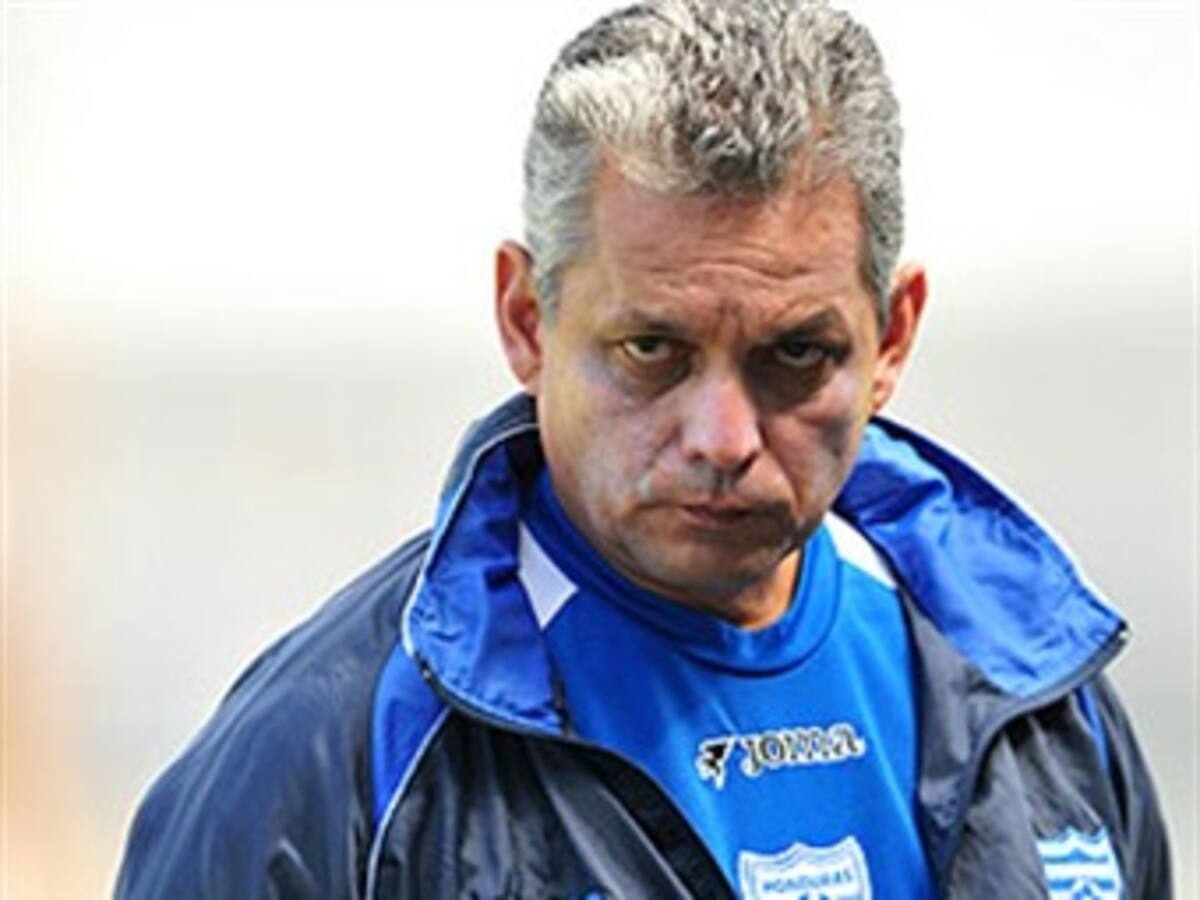 Reinaldo Rueda no podrá estar con Honduras en su debut mundialista