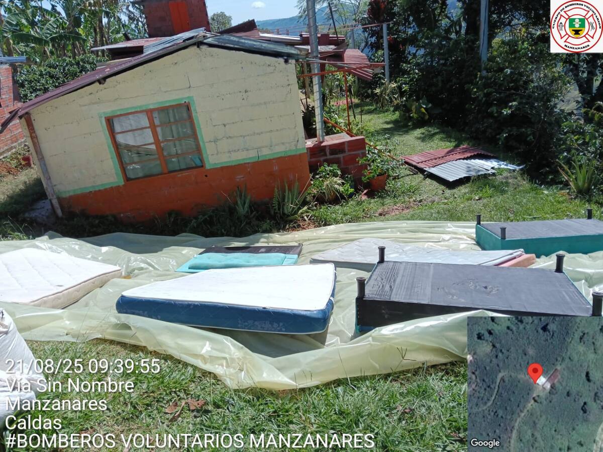 26 casas resultaron afectadas por dos vendavales registrados en Manzanares y Pensilvania, Caldas