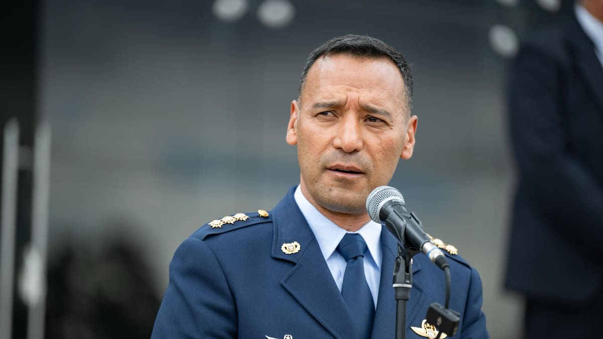 No soy petrista, ni uribista, ni santista, la defensa no tiene color político: Gral Pedro Sánchez