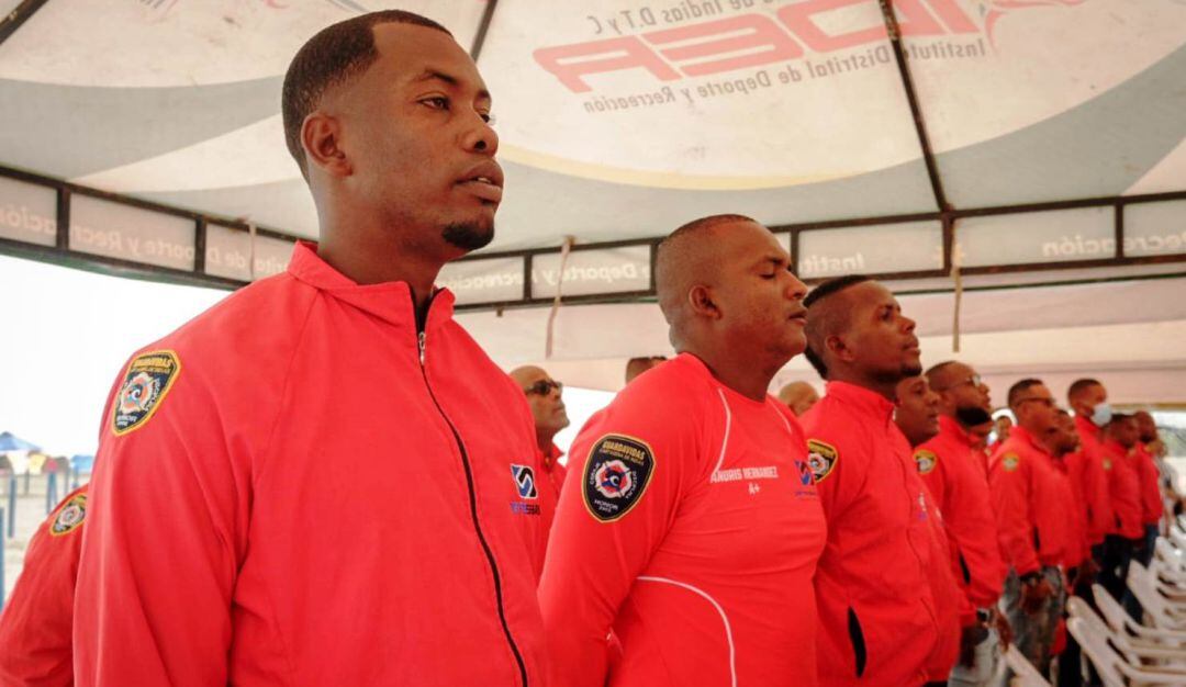 En Cartagena 64 salvavidas fueron vinculados a la planta del distrito