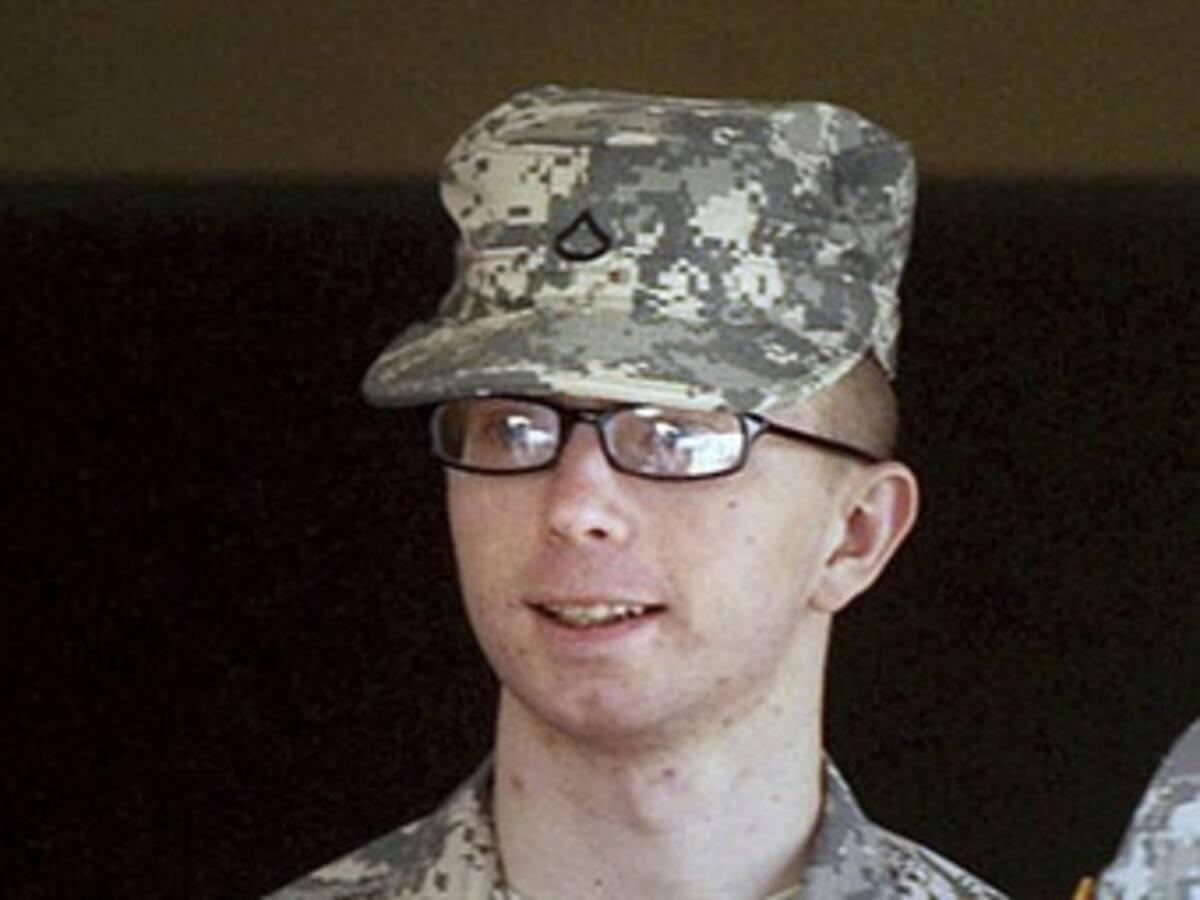Soldado Manning es absuelto de ayuda al enemigo por filtración a WikiLeaks
