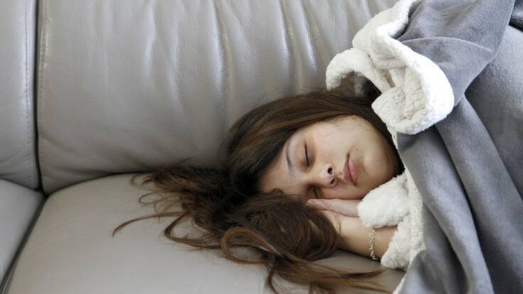 ¿Qué es la niebla mental que deja la COVID-19?