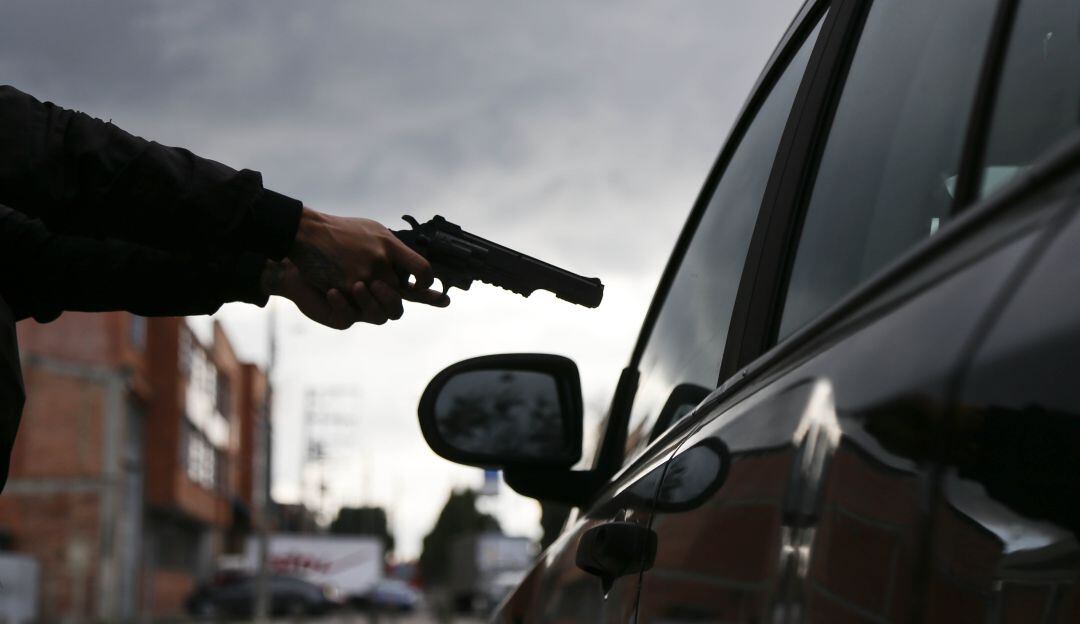 Bogotá, 12 de enero de 2018. Ilustración armas, robos, homicidio, atracos. (Colprensa)