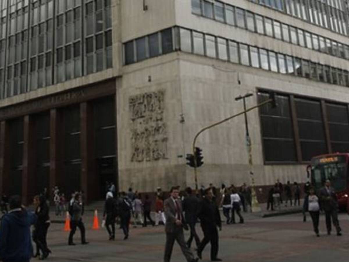 Protesta sindical genera cierre de espacios culturales del BanRepública