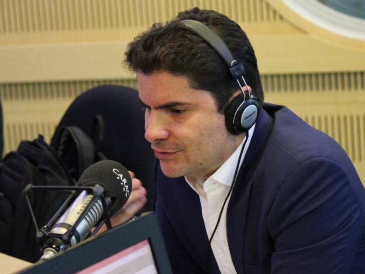 El presidente no puede delegar su liderazgo en este momento: Henao