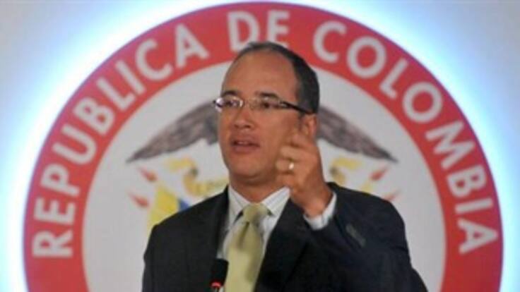 Crisis en la salud provocará hueco fiscal de un billón de pesos: Minhacienda