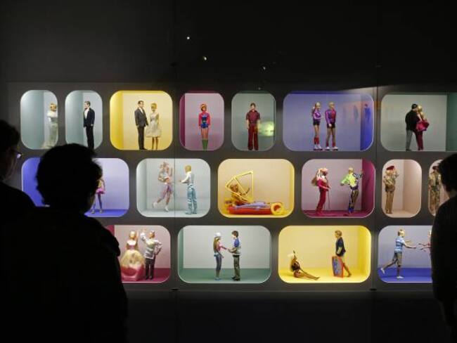 Frida Kahlo Corporation si autorizó el uso de la imagen de la pintora a Barbie