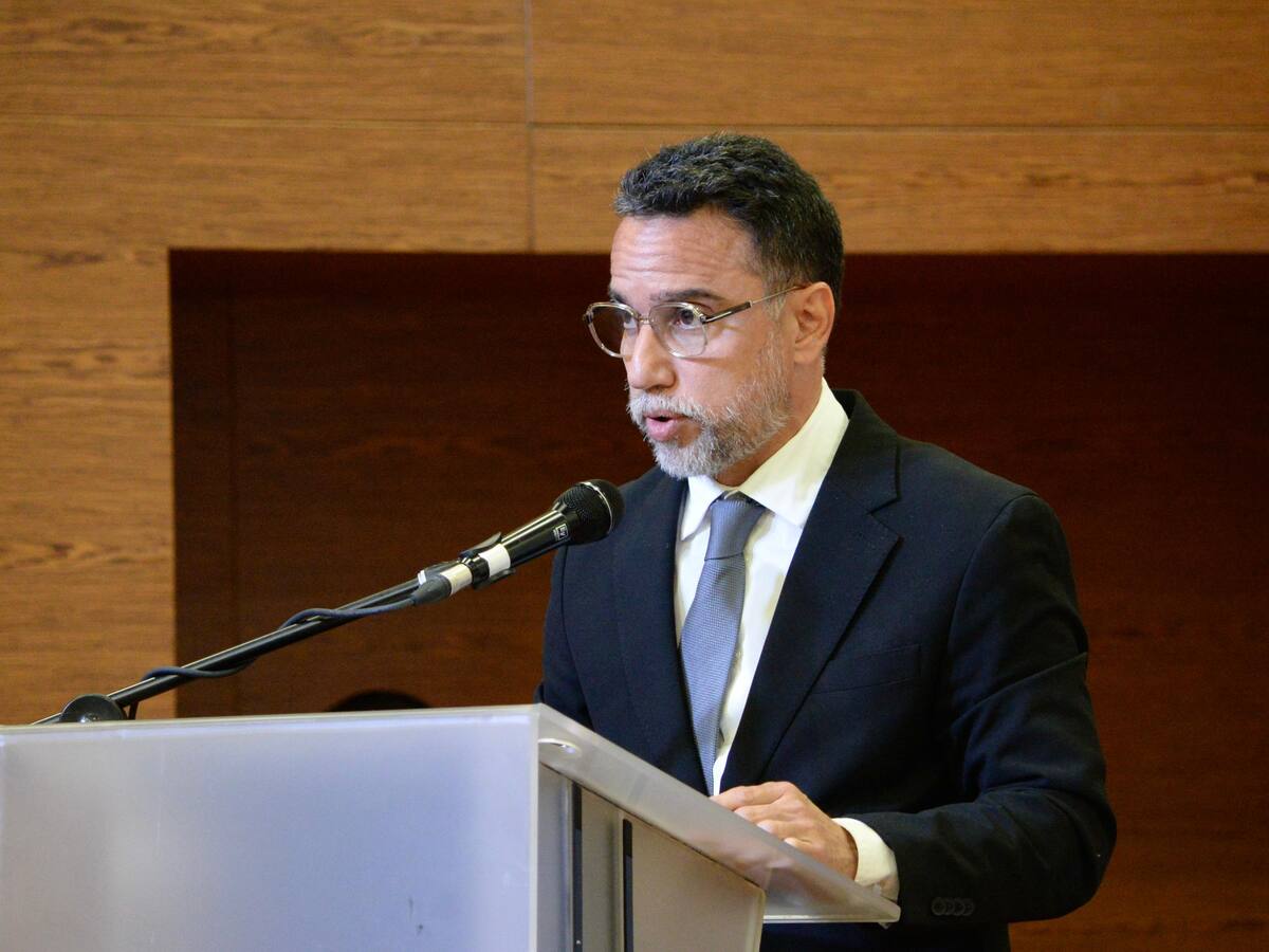 Inconsistencias en contratación y sin futuro económico: Procurador revela fallas en Imprenta Nacional