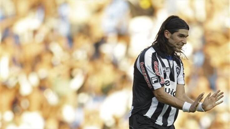 La diferencia competitiva entre Falcao y Jackson es la liga: El Loco Abreu