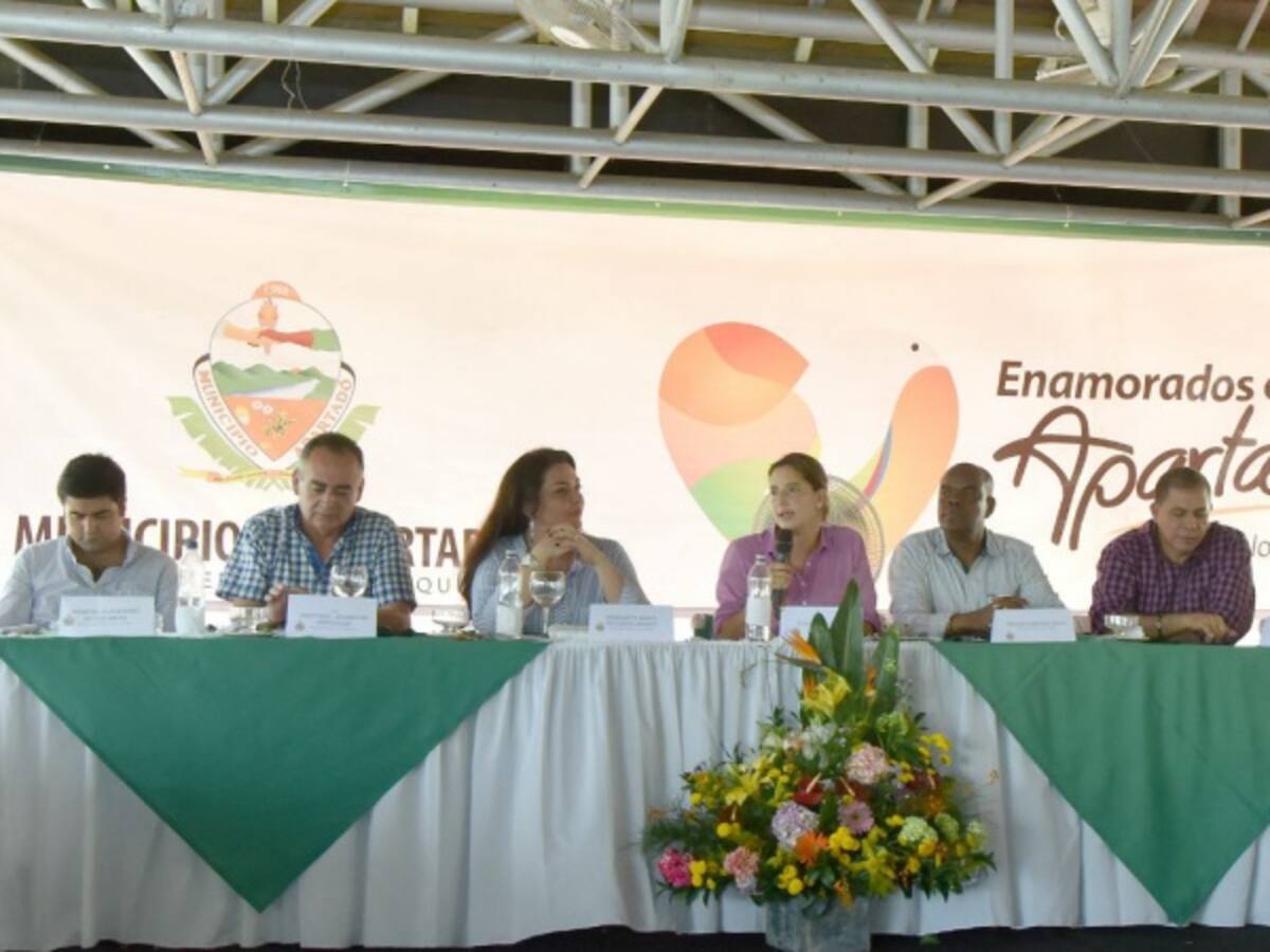 Quienes roban los recursos de la niñez merecen cadena perpetua: Cristina Plazas, directora del ICBF