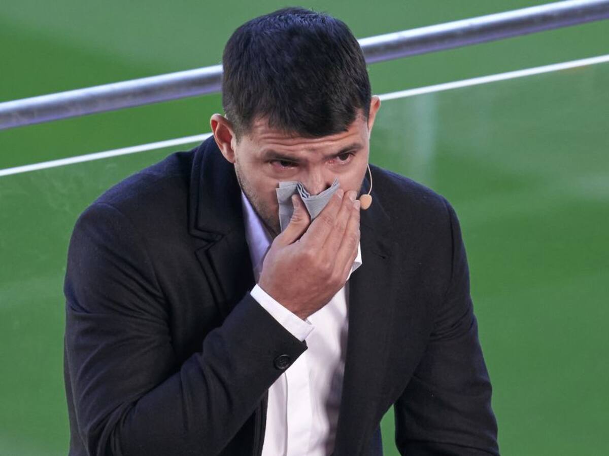 Entre lágrimas, 'Kun' dijo adiós: "He decidido dejar de jugar al fútbol"