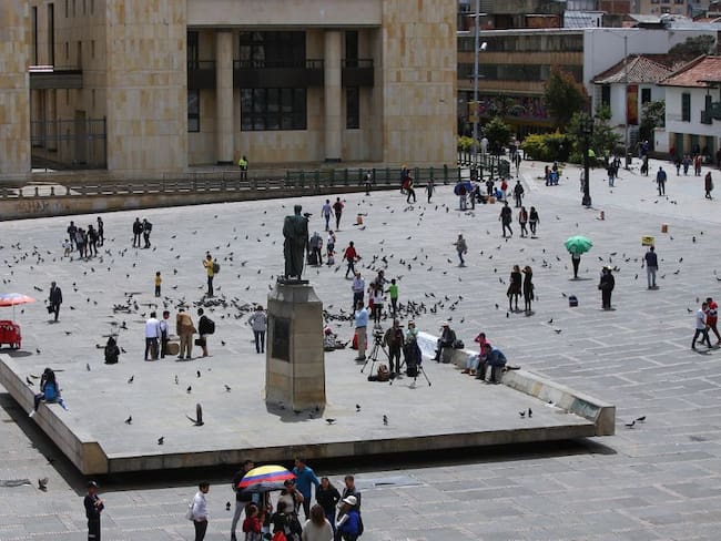 Queda prohibida la venta de maíz para palomas en la Plaza de Bolívar