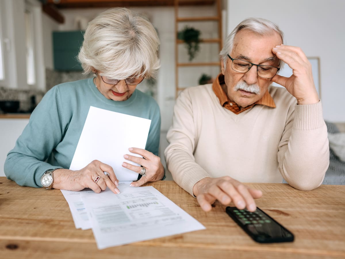 ¿Qué pasa si cumplió 62 años y no tiene las semanas cotizadas en Colombia?