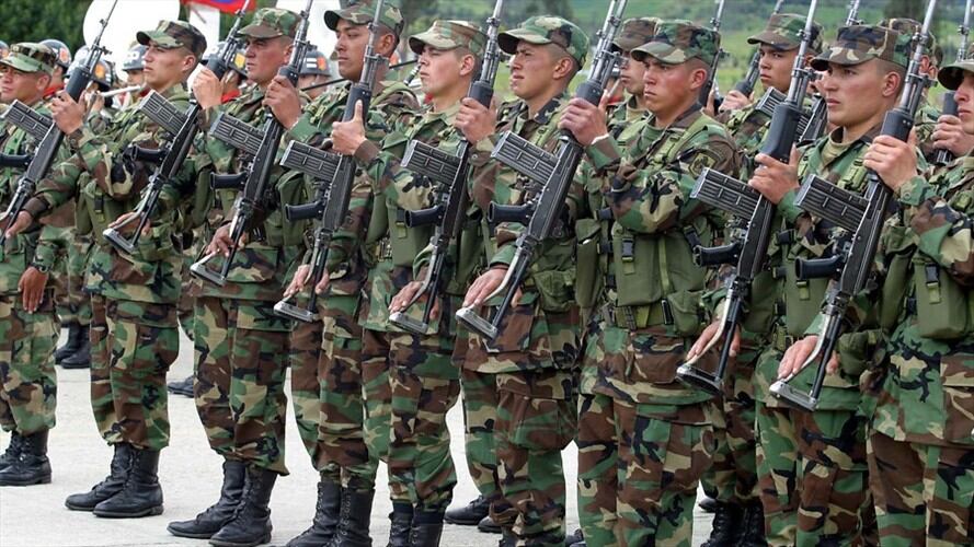 Habitantes de varias veredas se amotinaron contra tropas del Ejército y evitaron la detención de presuntos disidentes de las Farc. Foto: Colprensa