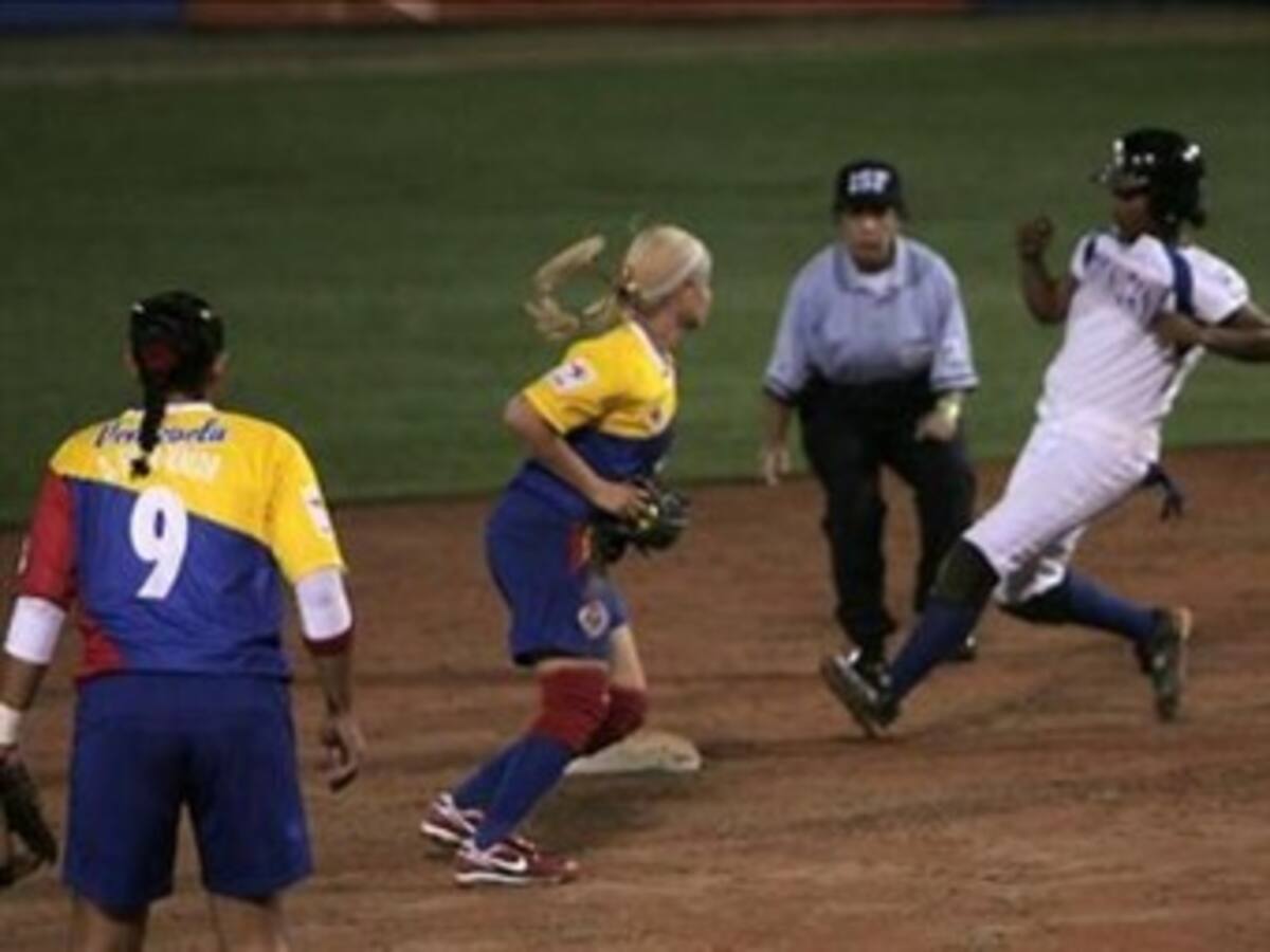 Suspenden Mundial de Béisbol de Venezuela por herida de bala de una jugadora