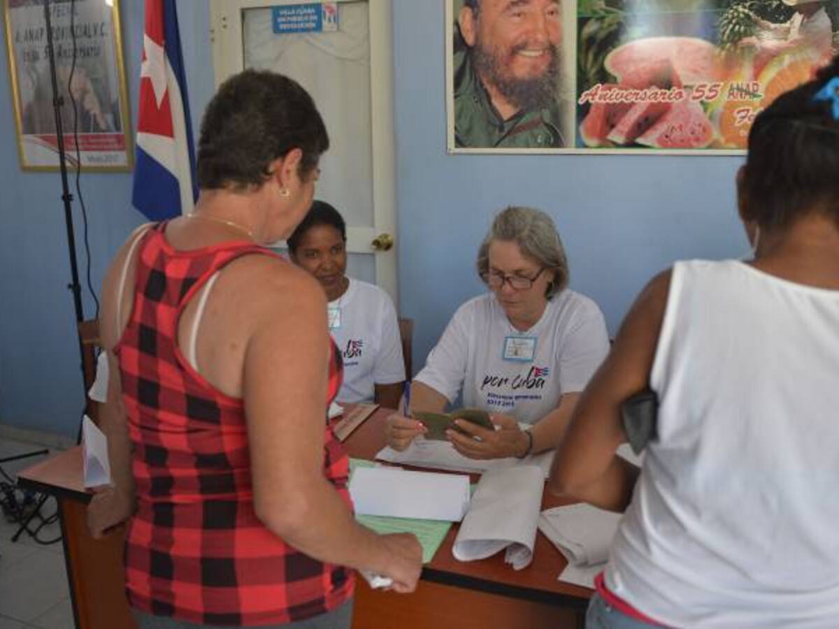 Cuba vota en comicios, es el último paso antes del relevo de Raúl Castro