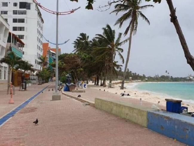 Cierran playas en San Andrés por el paso de la tormenta tropical