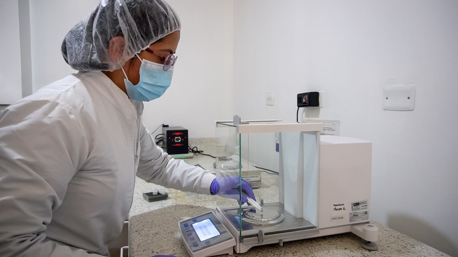 Exámenes de laboratorio - Foto: IDNS