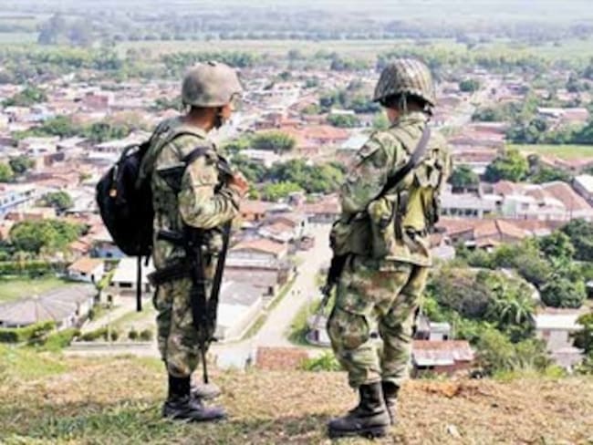 Crece controversia por orden presidencial de destrucción de casas utilizadas por la guerrilla en el Cauca