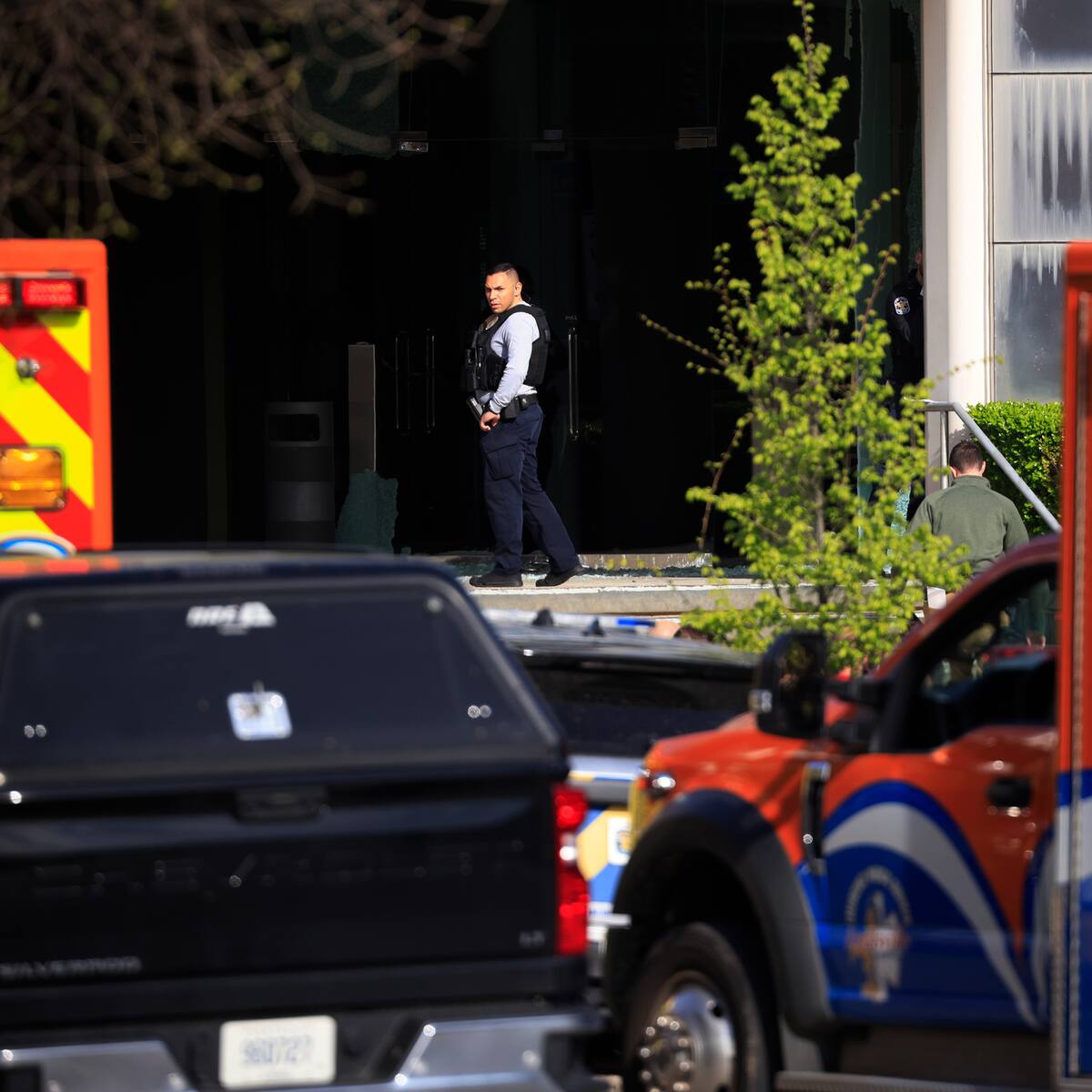 Tiroteo en un banco de Louisville, EE.UU., deja hasta el momento 5 muertos y 6 heridos