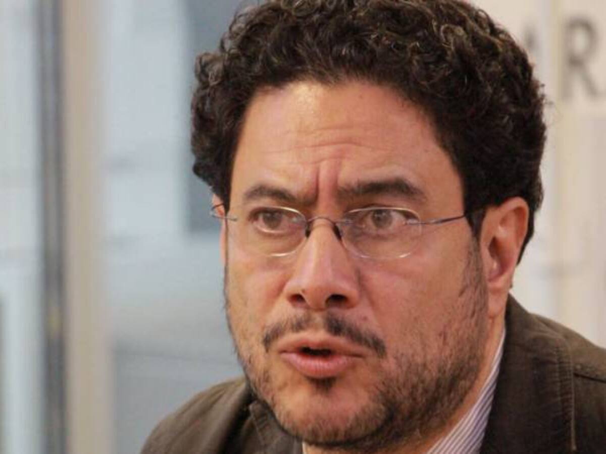 Cepeda responde al uribismo: sobre la destrucción de los acuerdos de paz no puede haber acuerdo