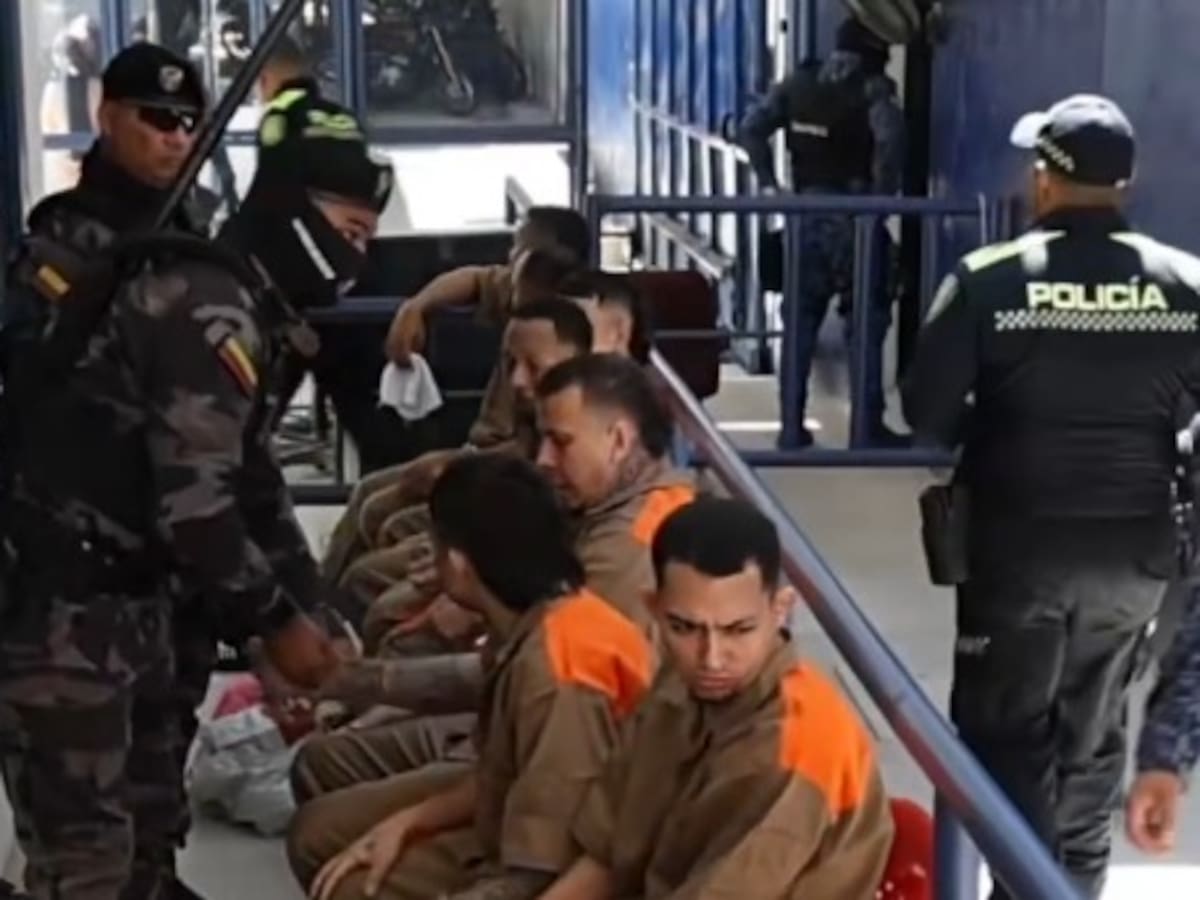 Presidente De la Espriella confirma traslado de 39 presos más de cárceles de Barranquilla