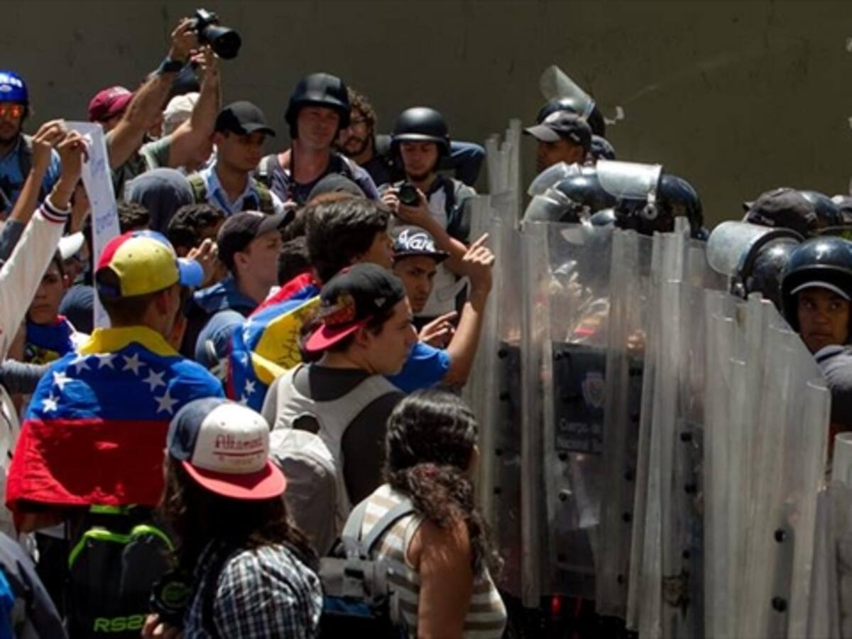 Maduro fomenta violencia para cancelar elecciones: líder estudiantil