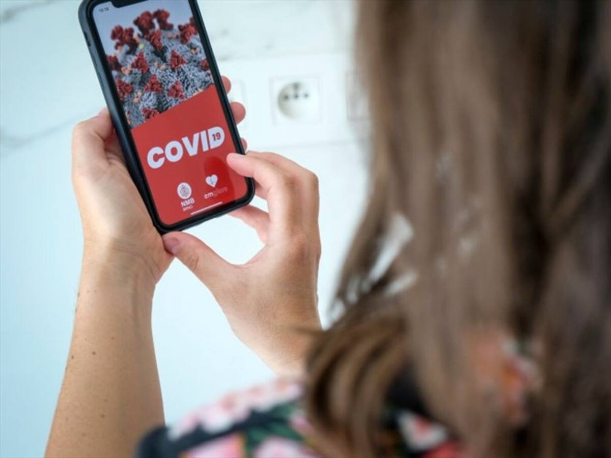 ¿Cómo controlar el coronavirus por medio de las pruebas y las aplicaciones de rastreo?