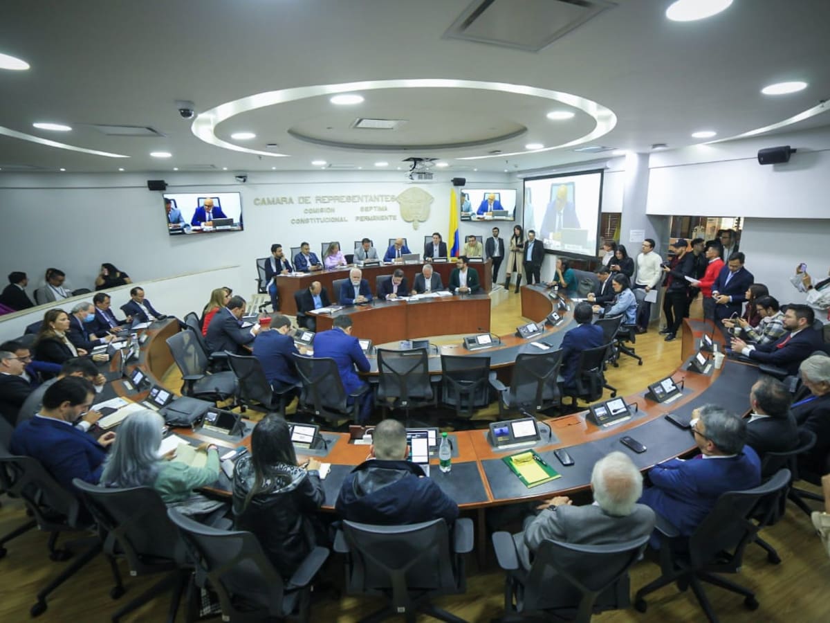 Organizaciones de pacientes solicitan participar en mesas técnicas de reforma a la salud