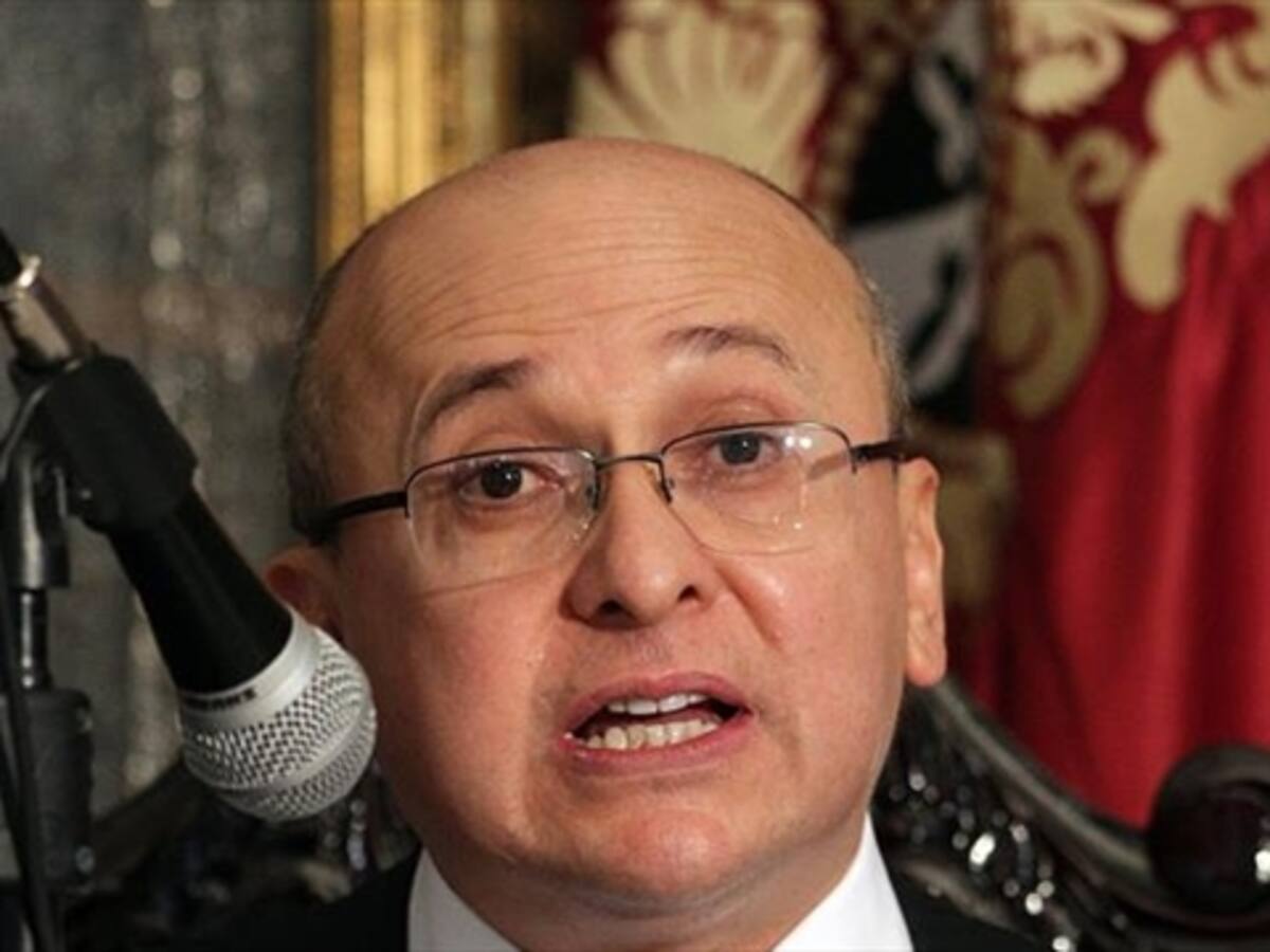 “Presión del fiscal al Congreso es una vergüenza”: uribistas