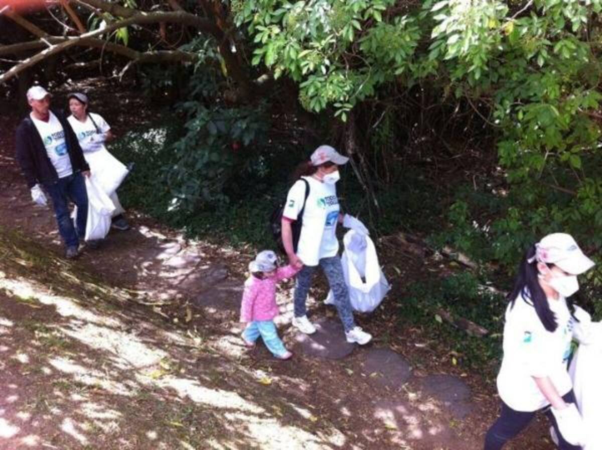 Familias voluntarias participaron en la campaña.