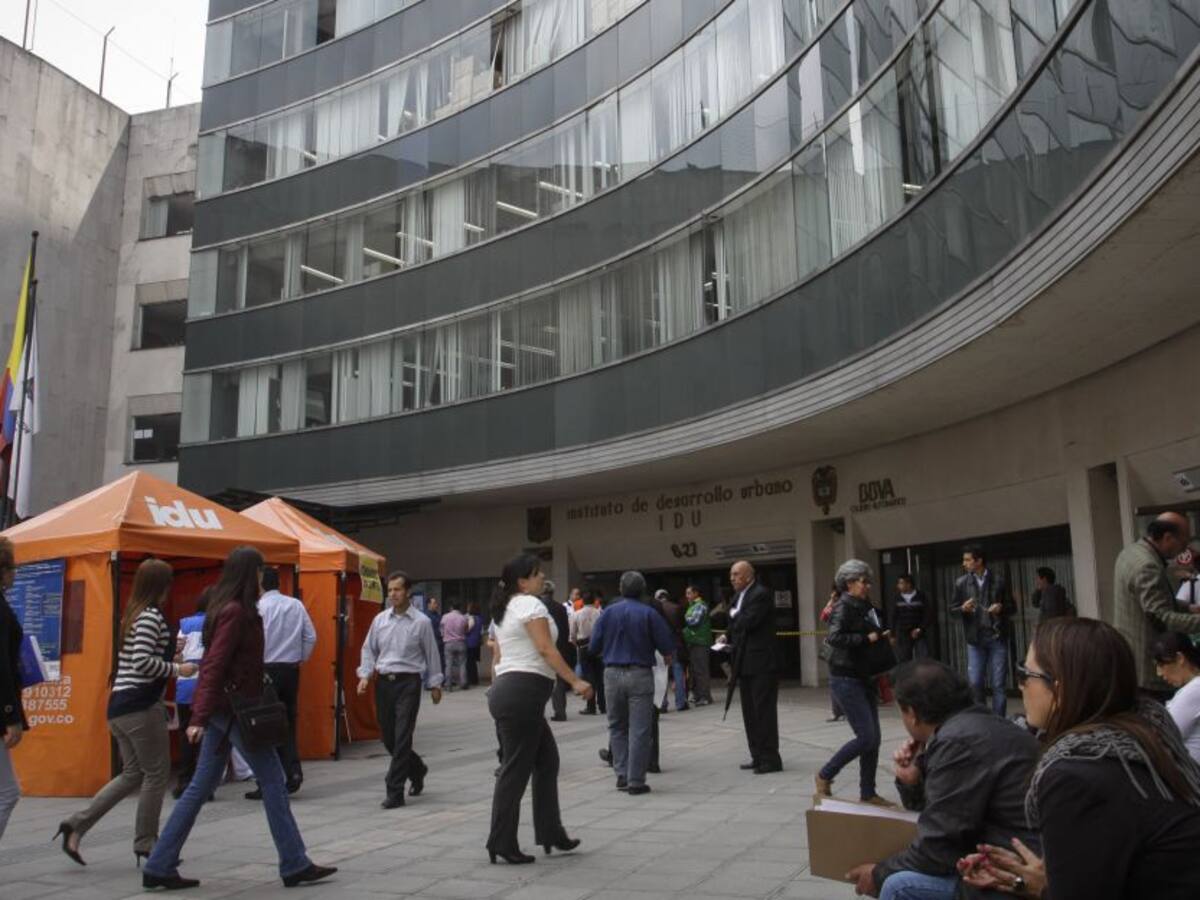 IDU iniciá mantenimiento vial en la Avenida Primero de Mayo