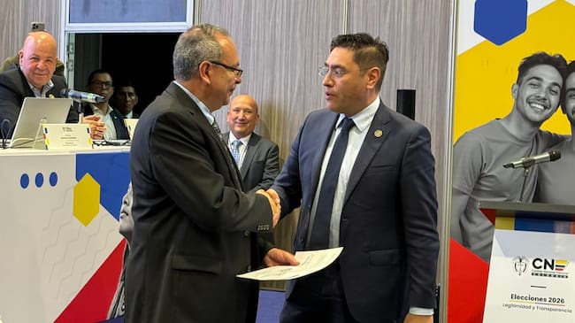 Pedro Murcia, del Centro Democrático, elegido representante de los colombianos en el exterior