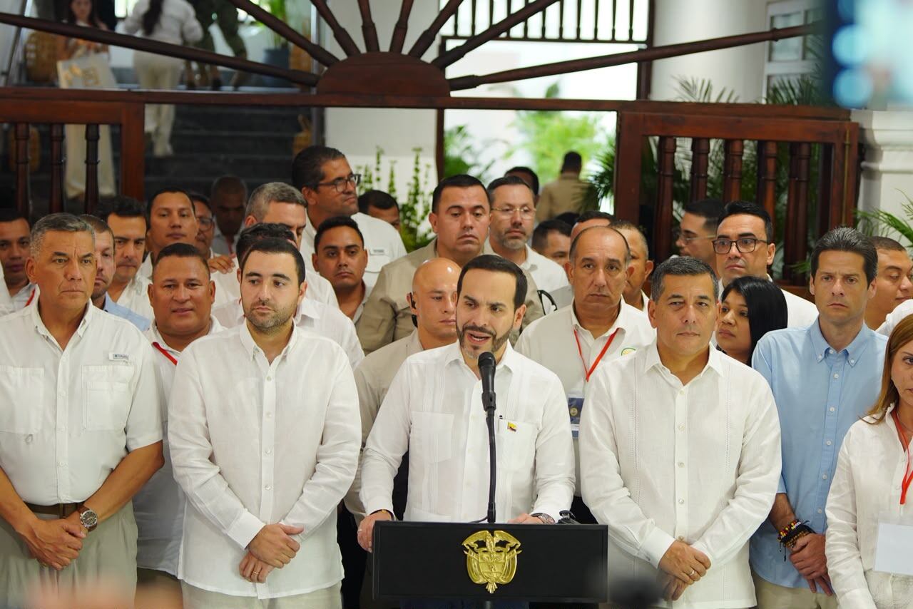 Presidente Abelardo de la Espriella envía ultimátum a cabecillas que delinquen en Bolívar. Foto: Presidencia.