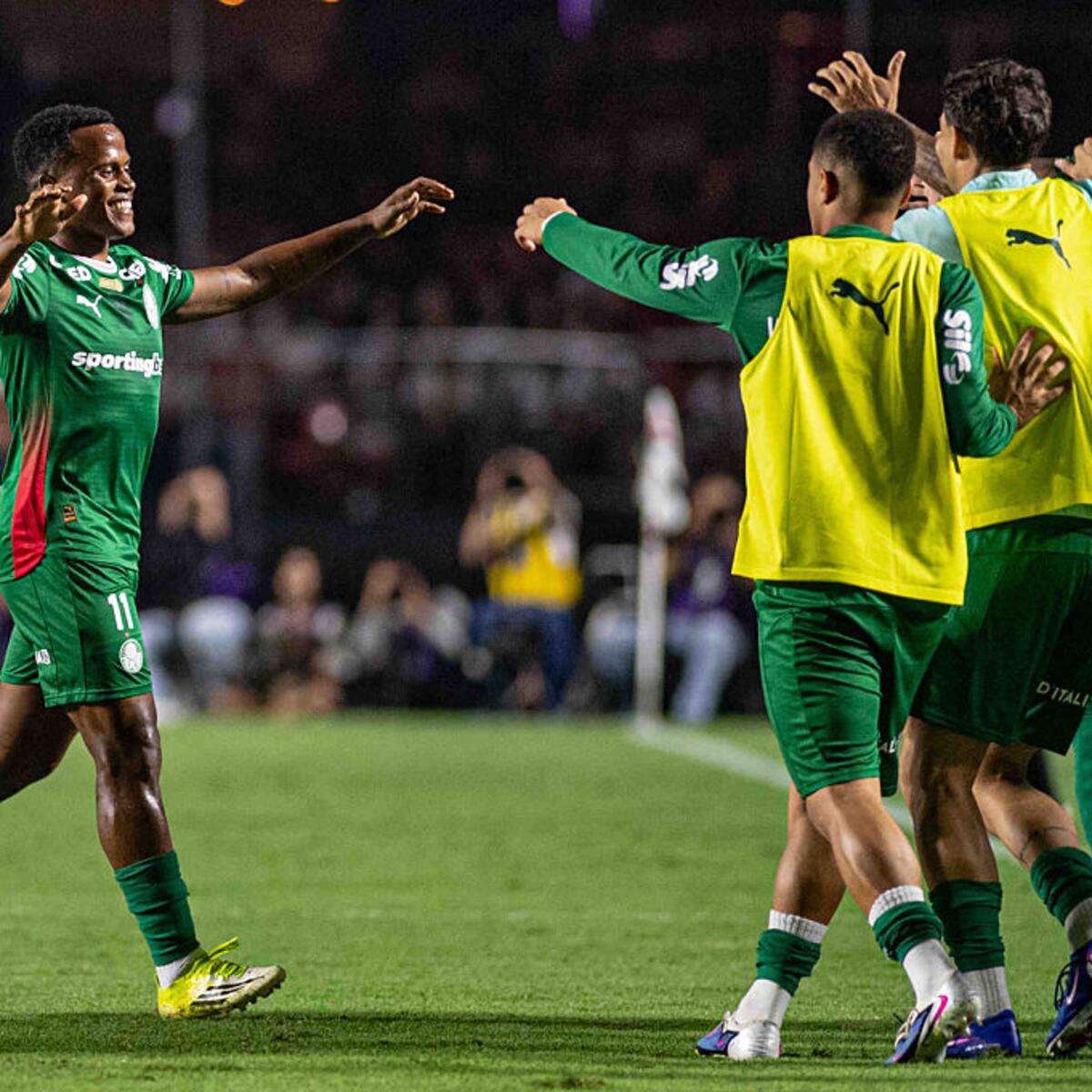 Golazo de Jhon Arias en victoria de Palmeiras sobre Sao Paulo en el Brasileirao: véalo acá