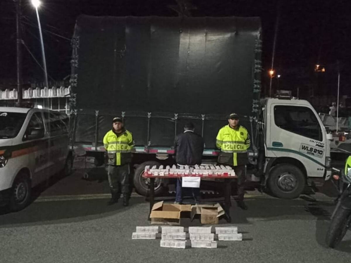 Incautan 16 mil detonadores que eran transportados en un vehículo de carga en Nariño