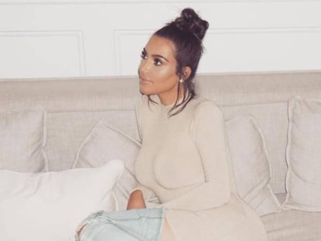 ¡Renovada! Kim Kardashian se une al ‘corte del año’ y luce su esbelto cuerpo al bajar 70 libras