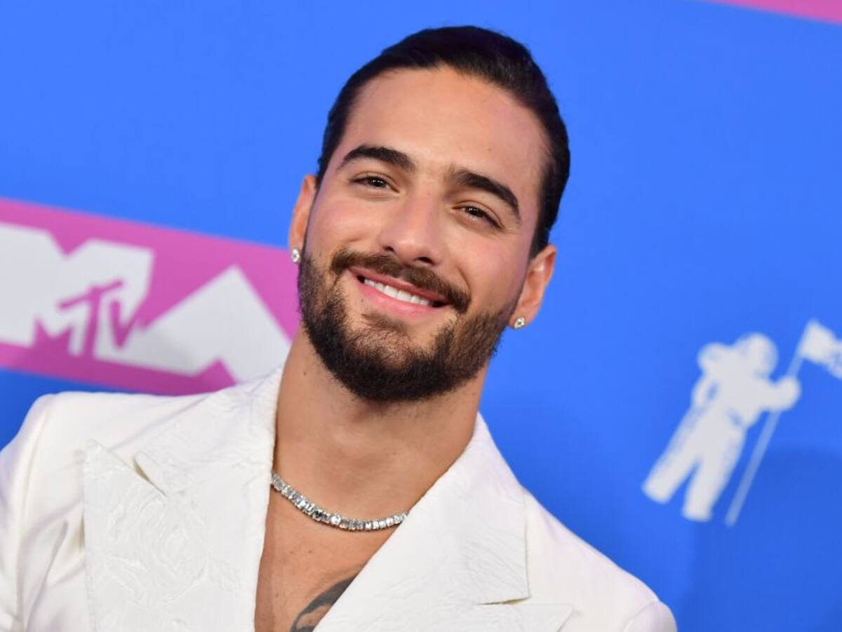 Maluma abrió las puertas de su lujosa mansión